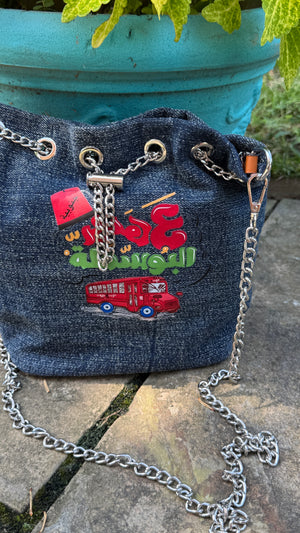 Denim handbag vintage look, unique design.
