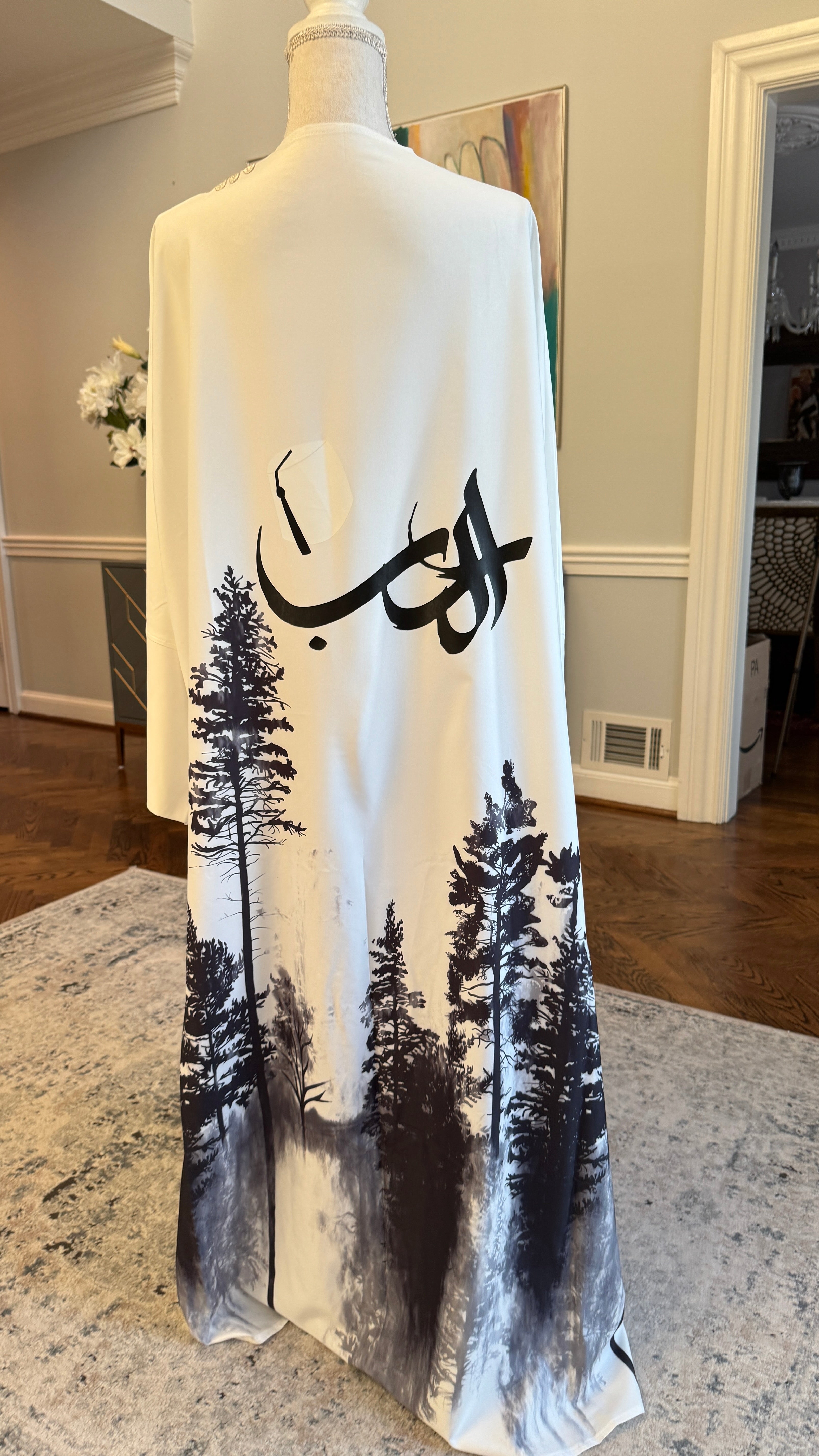 White & Black Open caftan Designed with Arabic Calligraphy حب and Fez. Special design on the shoulders.