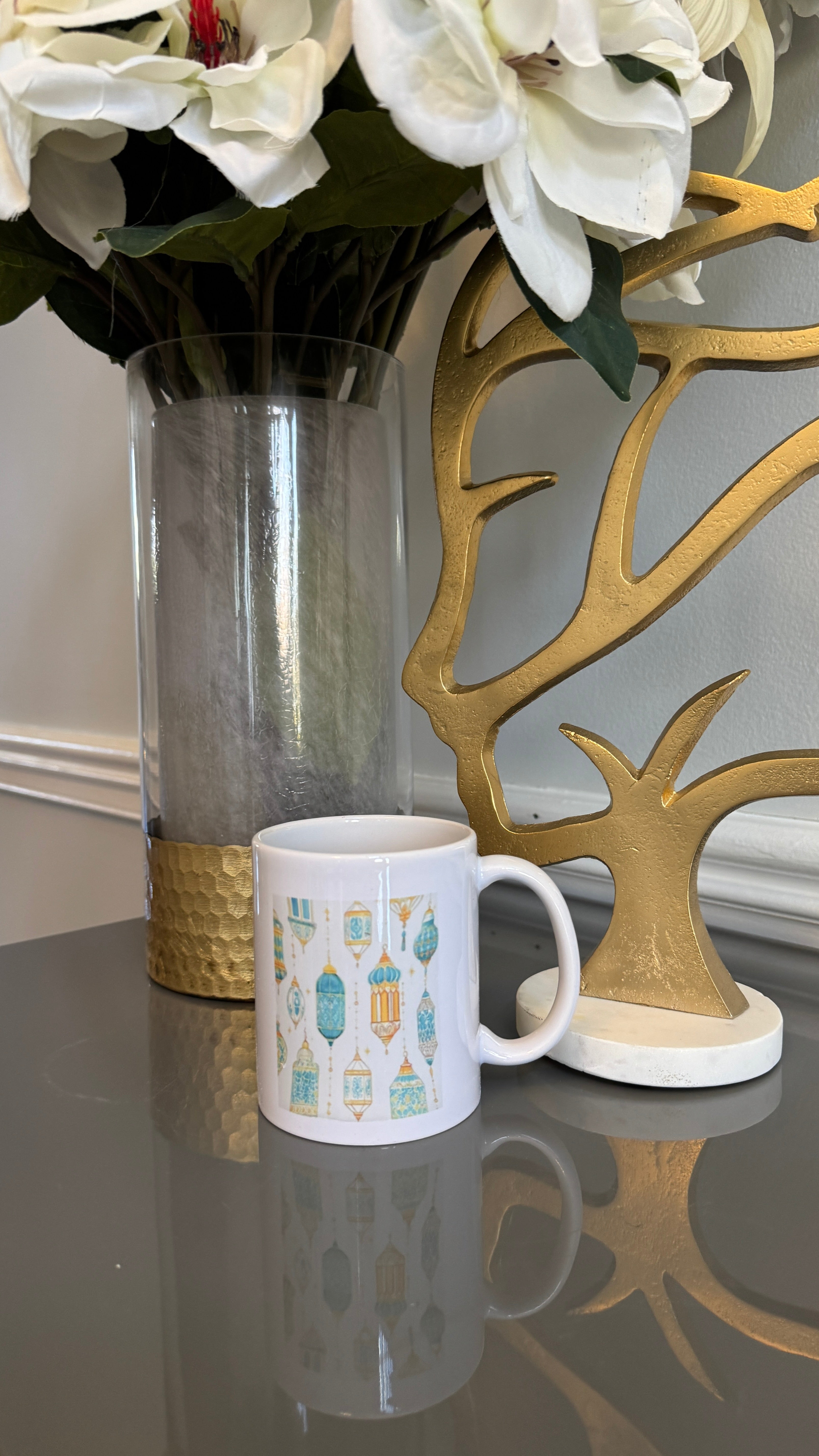 Coffee Mug designed with a Ramadan theme lanterns.