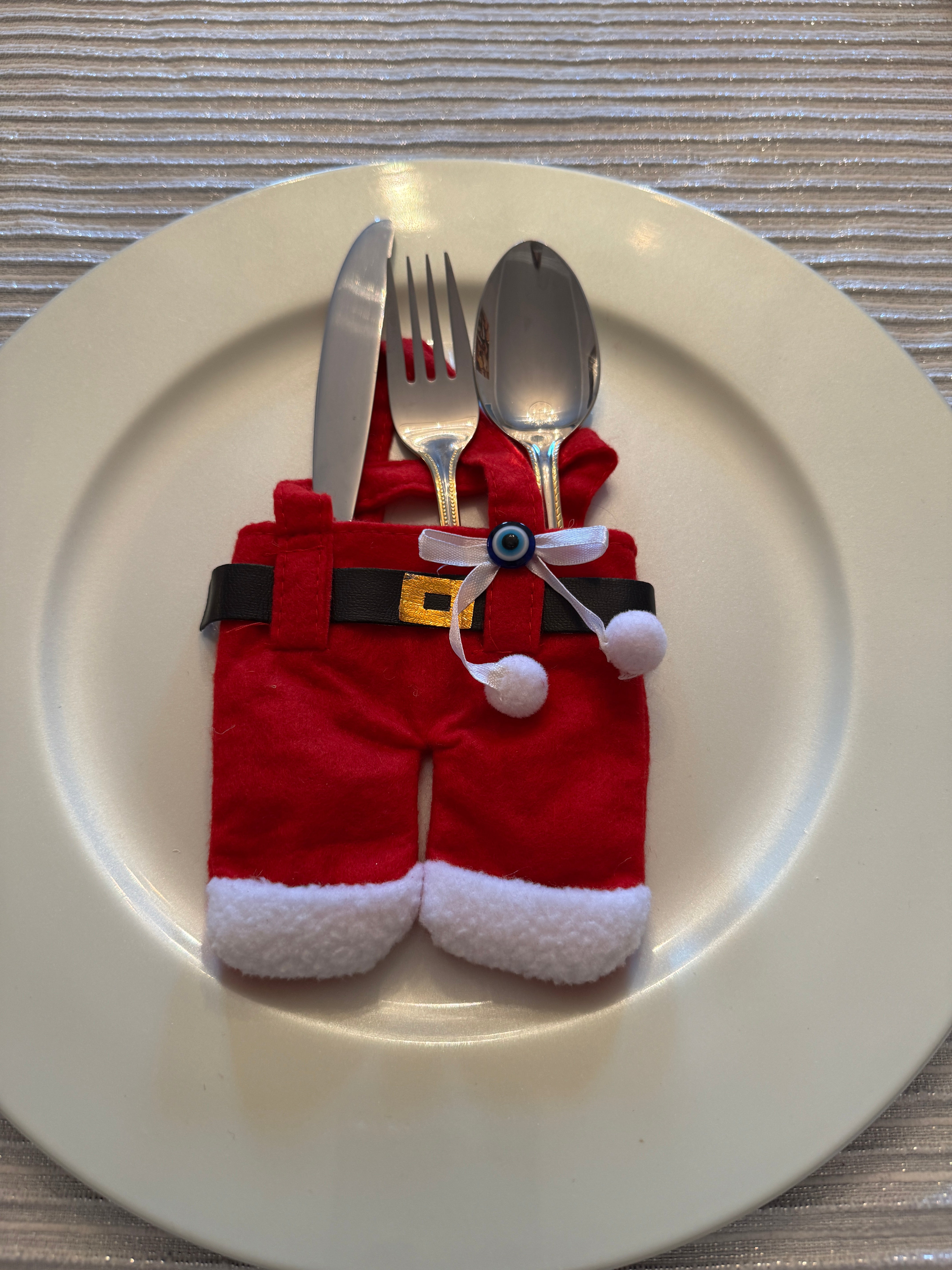 Christmas utensils holder, Santa & Miss Clause pockets set of 8