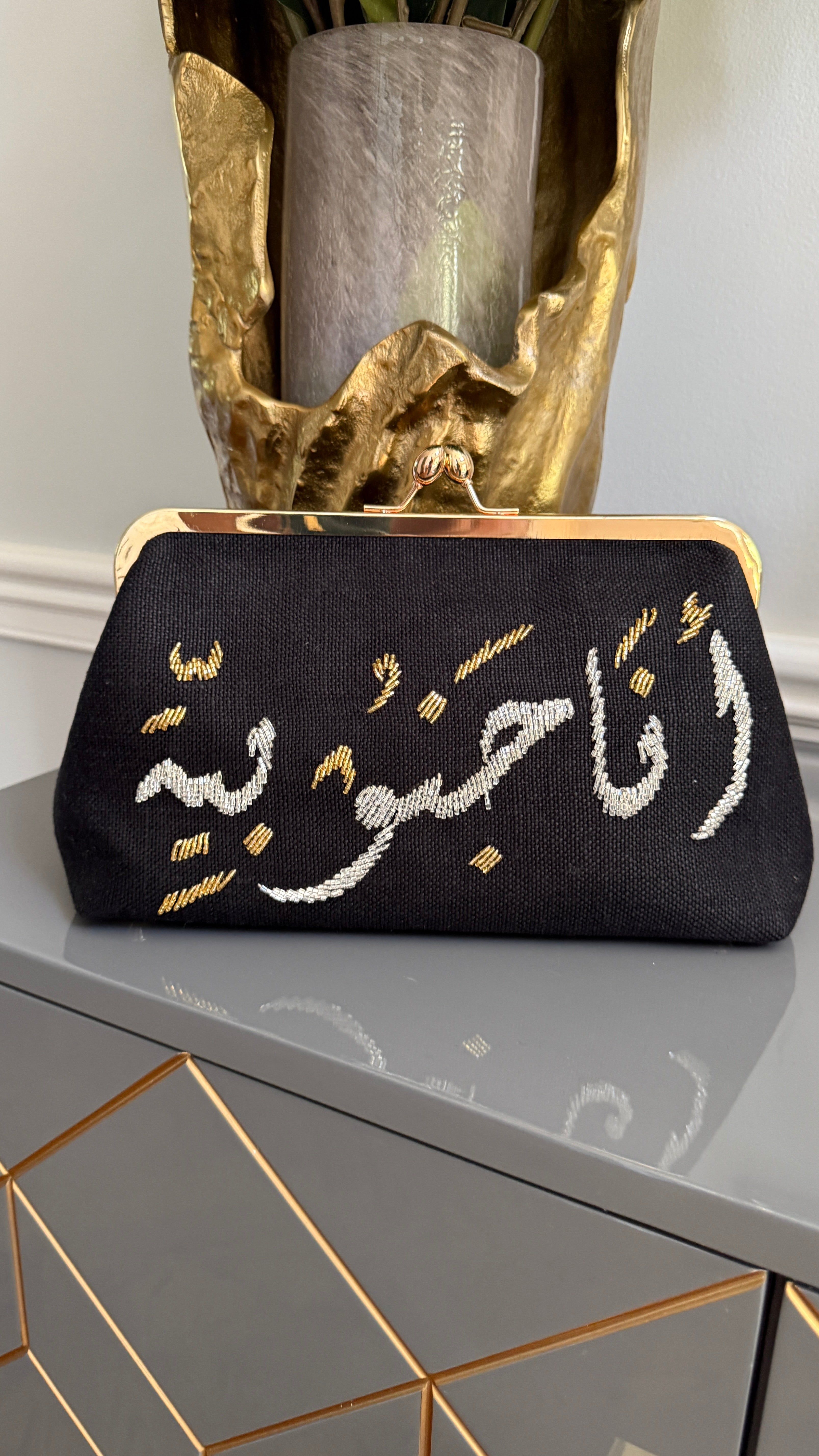 Black Handbag, clutch, purse beaded Arabic Caligraphy أنا جنوبية